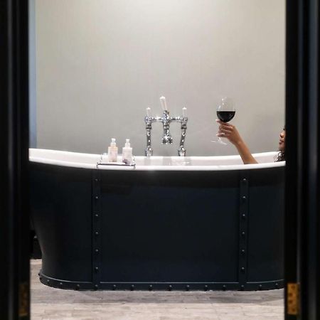 The Wheatsheaf Inn Буртон-он-те-Уотер Экстерьер фото