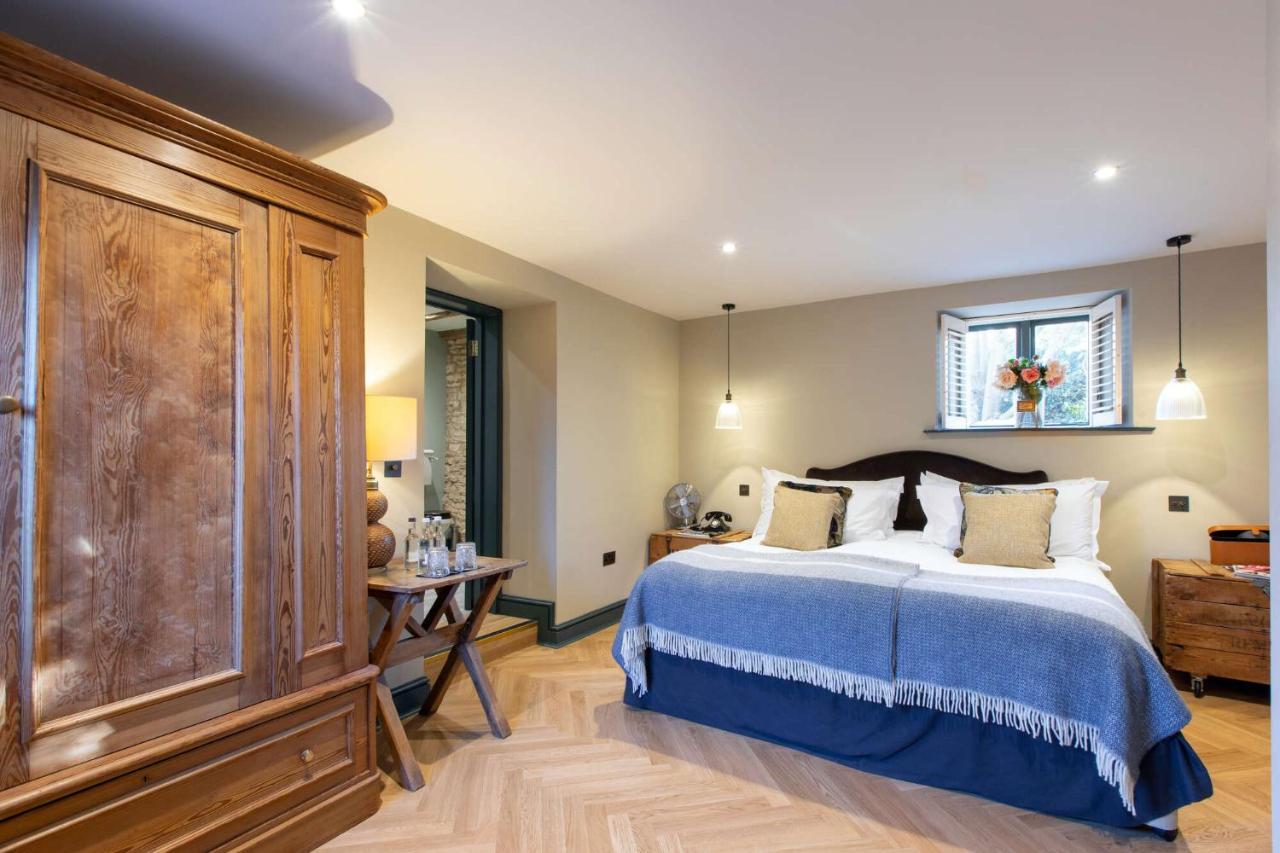 The Wheatsheaf Inn Буртон-он-те-Уотер Экстерьер фото