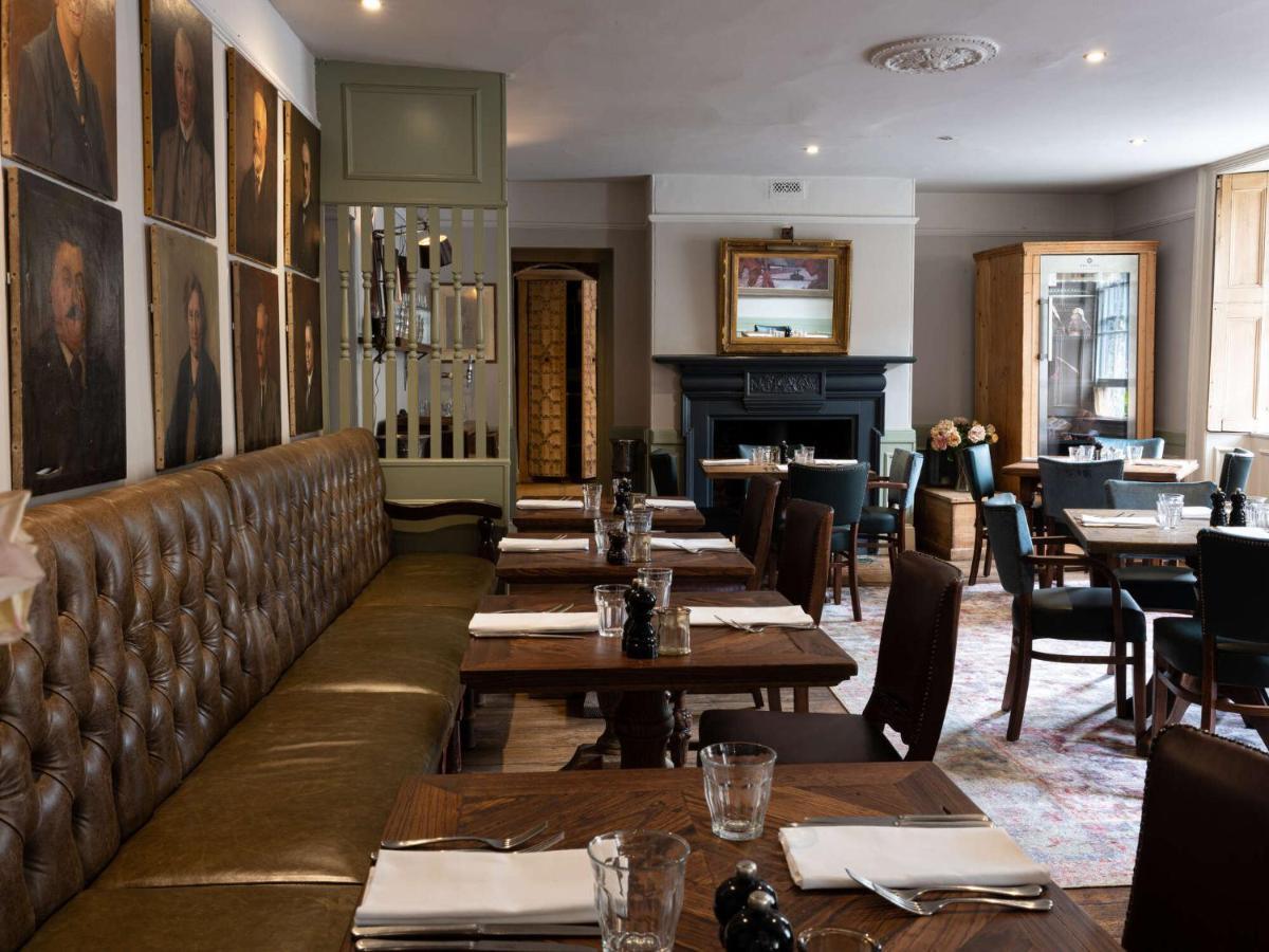 The Wheatsheaf Inn Буртон-он-те-Уотер Экстерьер фото